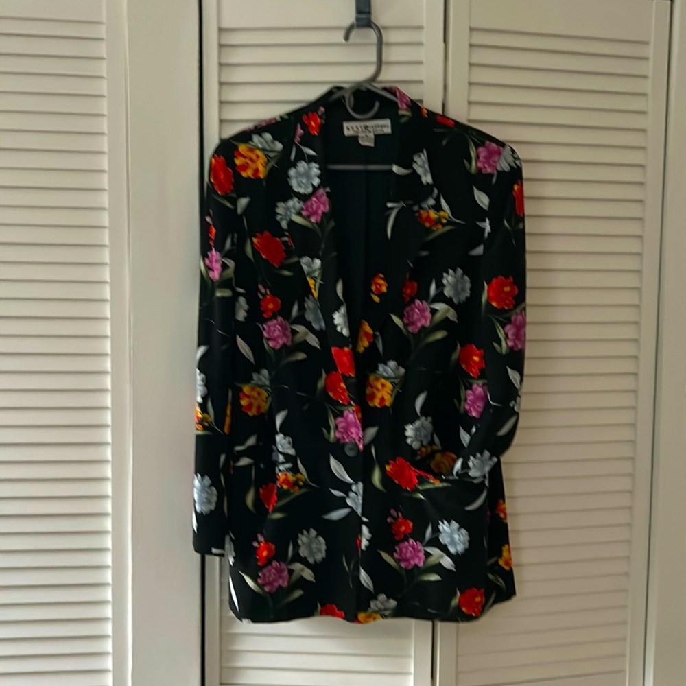 Gorgeous Saks Fifth Avenue red yellow red yellow floral silk blazer.